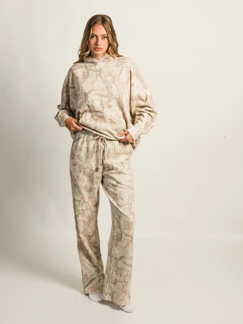 STRAIGHT LEG HARLOW CAMO SET